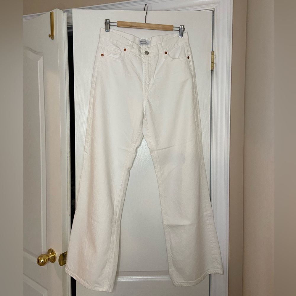 Zara Mid Rise Loose/Wide Jean